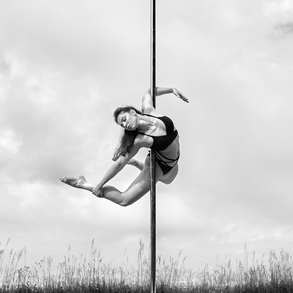 Sofiya_240616_039_30x40_BW